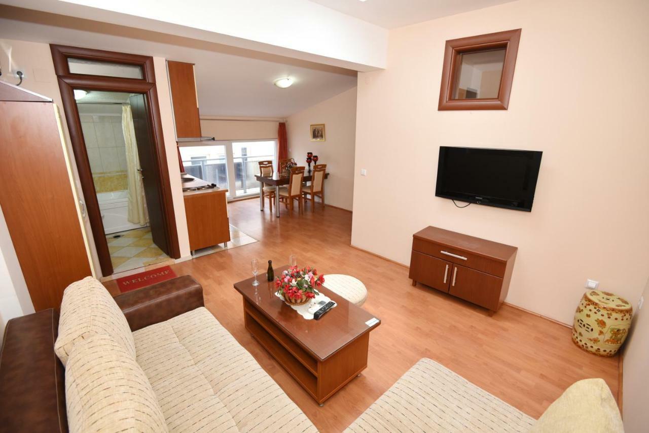Darni Central Apartments - Bazaar Location With Free Parking Охрид Экстерьер фото