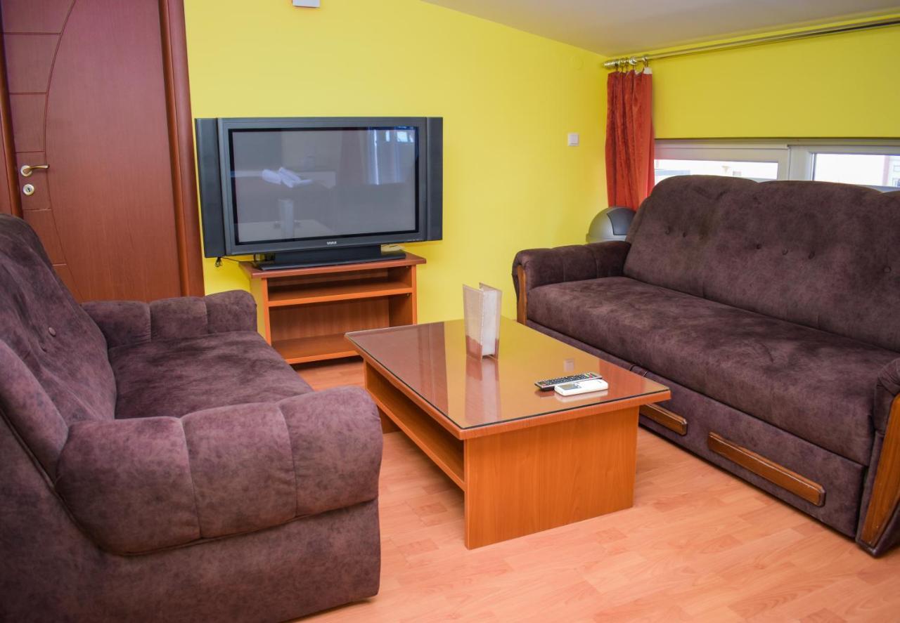 Darni Central Apartments - Bazaar Location With Free Parking Охрид Экстерьер фото